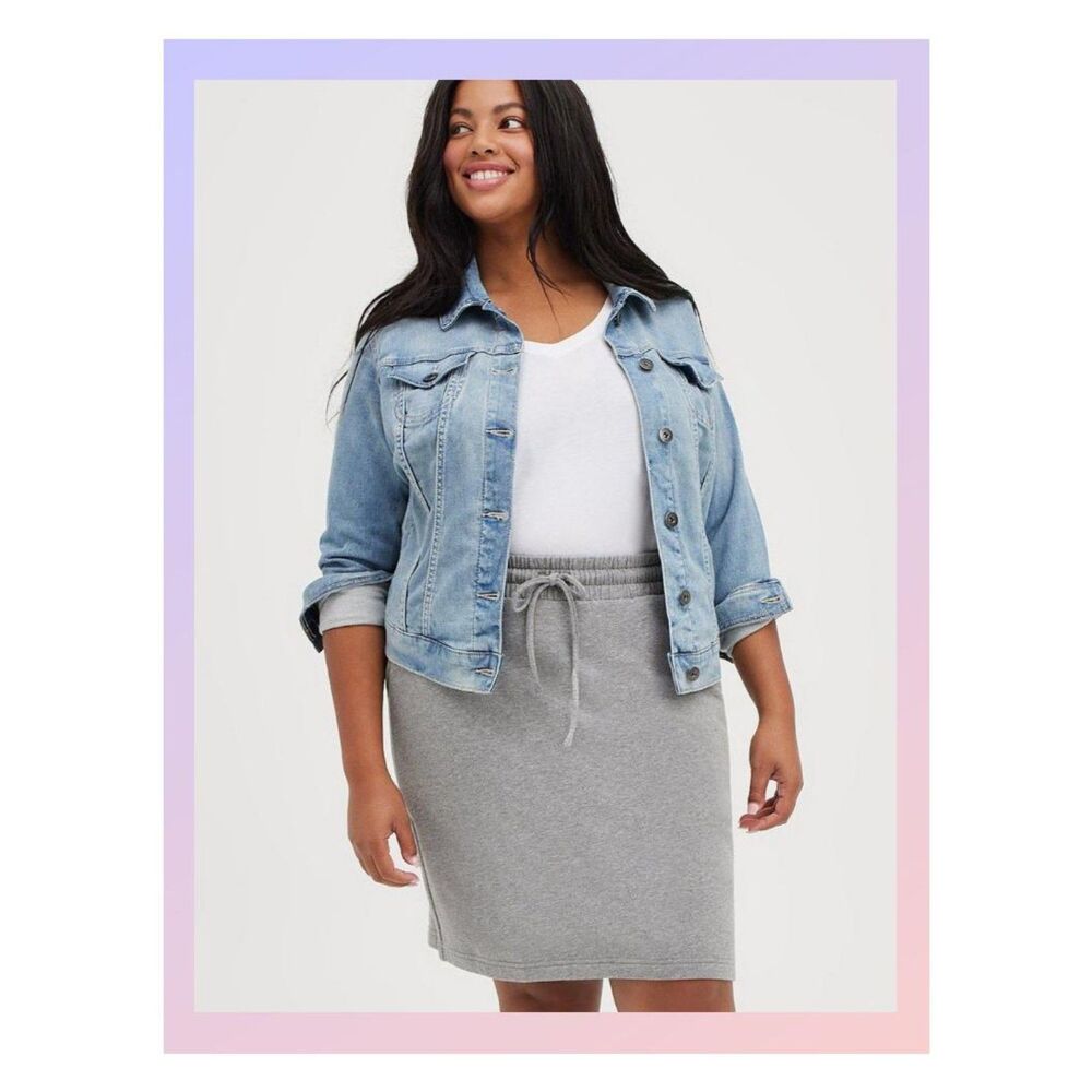 NWT Torrid Premium Knit Denim Medium Wash Collared Jean Jacket Size 1X 14-16